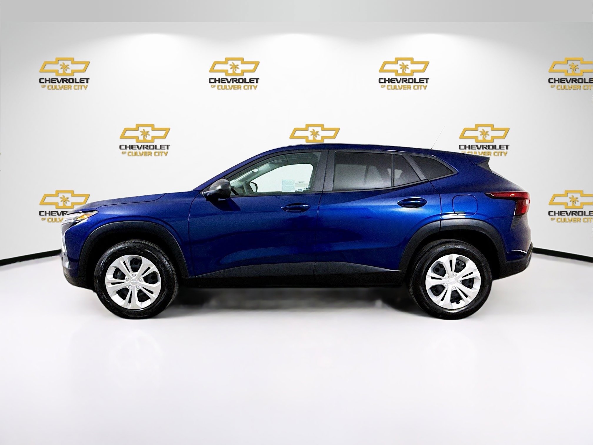 Used 2024 Chevrolet Trax LS image 4