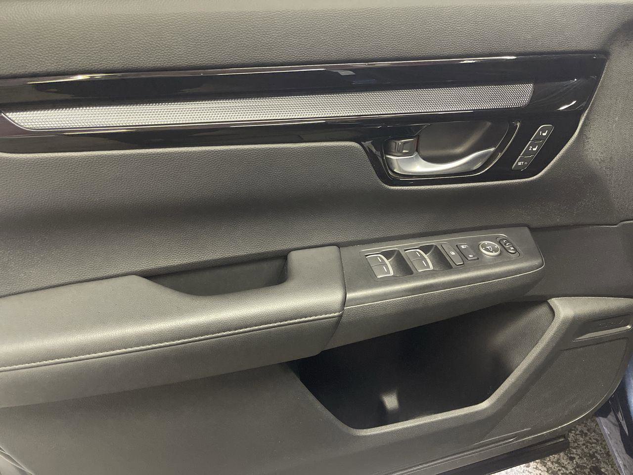 Used 2023 Honda CR-V EX-L image 13