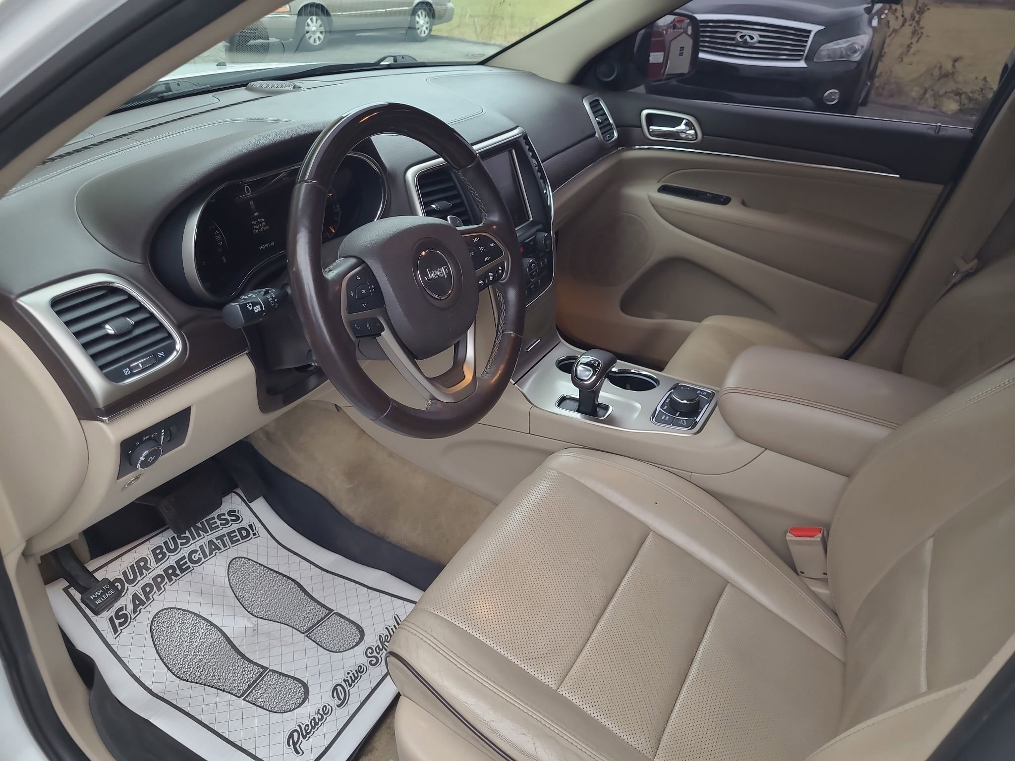 Used 2015 Jeep Grand Cherokee Overland w/ Advanced Technology Group image 11