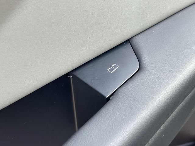 Used 2024 Tesla Cybertruck AWD Crew Cab image 28