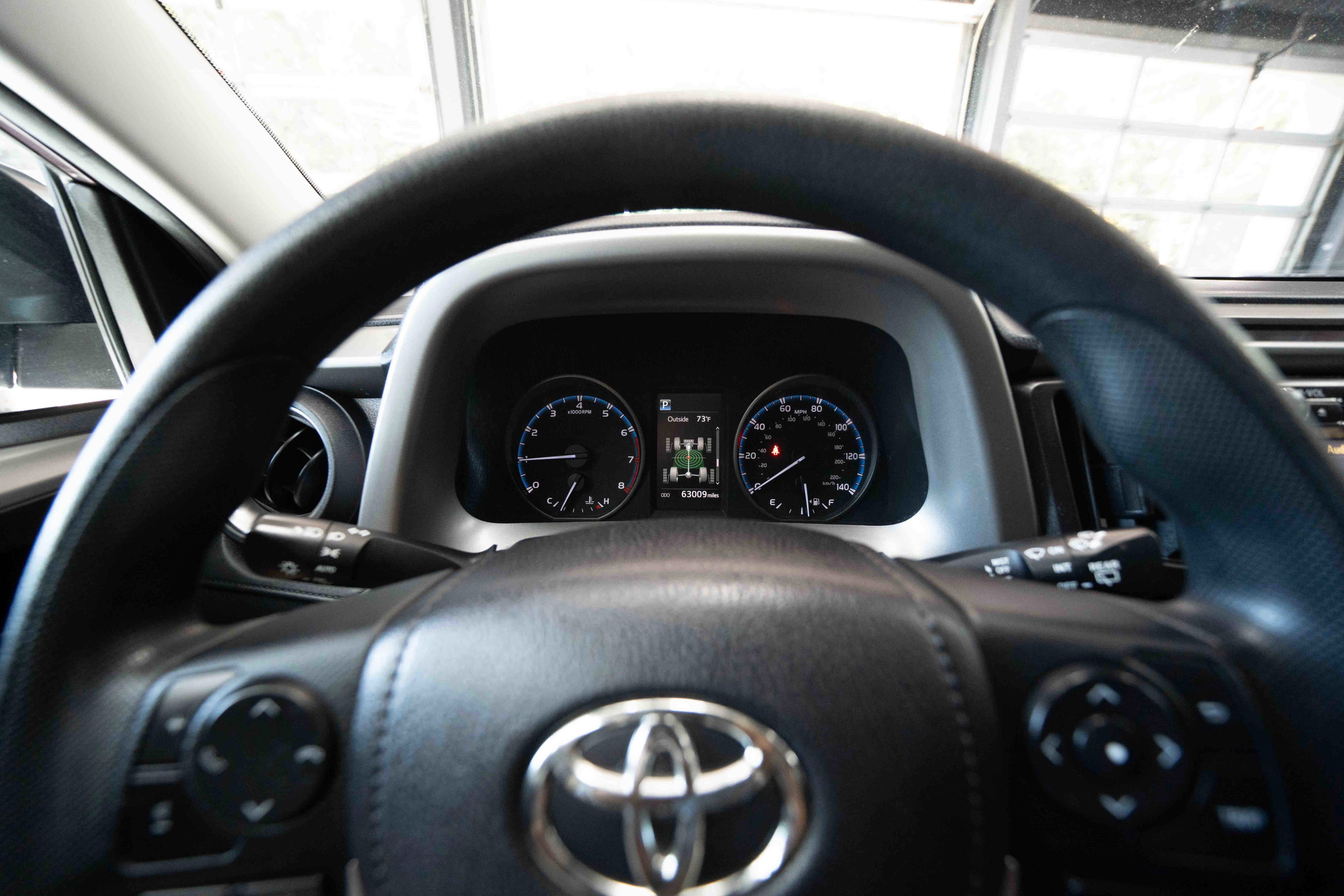 Used 2017 Toyota RAV4 LE w/ All Weather Liner Package AWD/4WD image 15