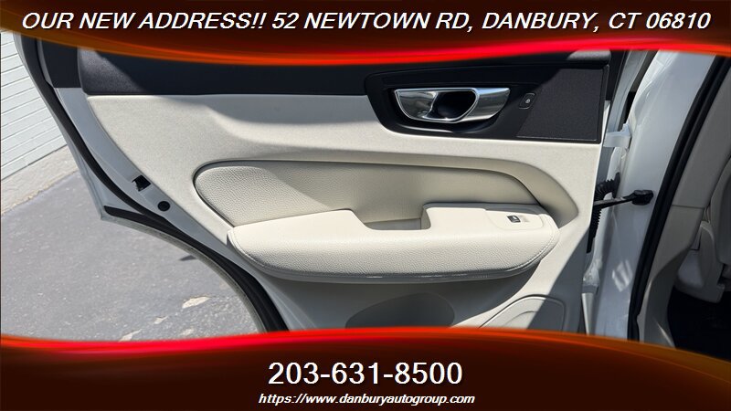 Used 2019 Volvo XC60 T6 Momentum w/ Premium Package AWD/4WD image 31