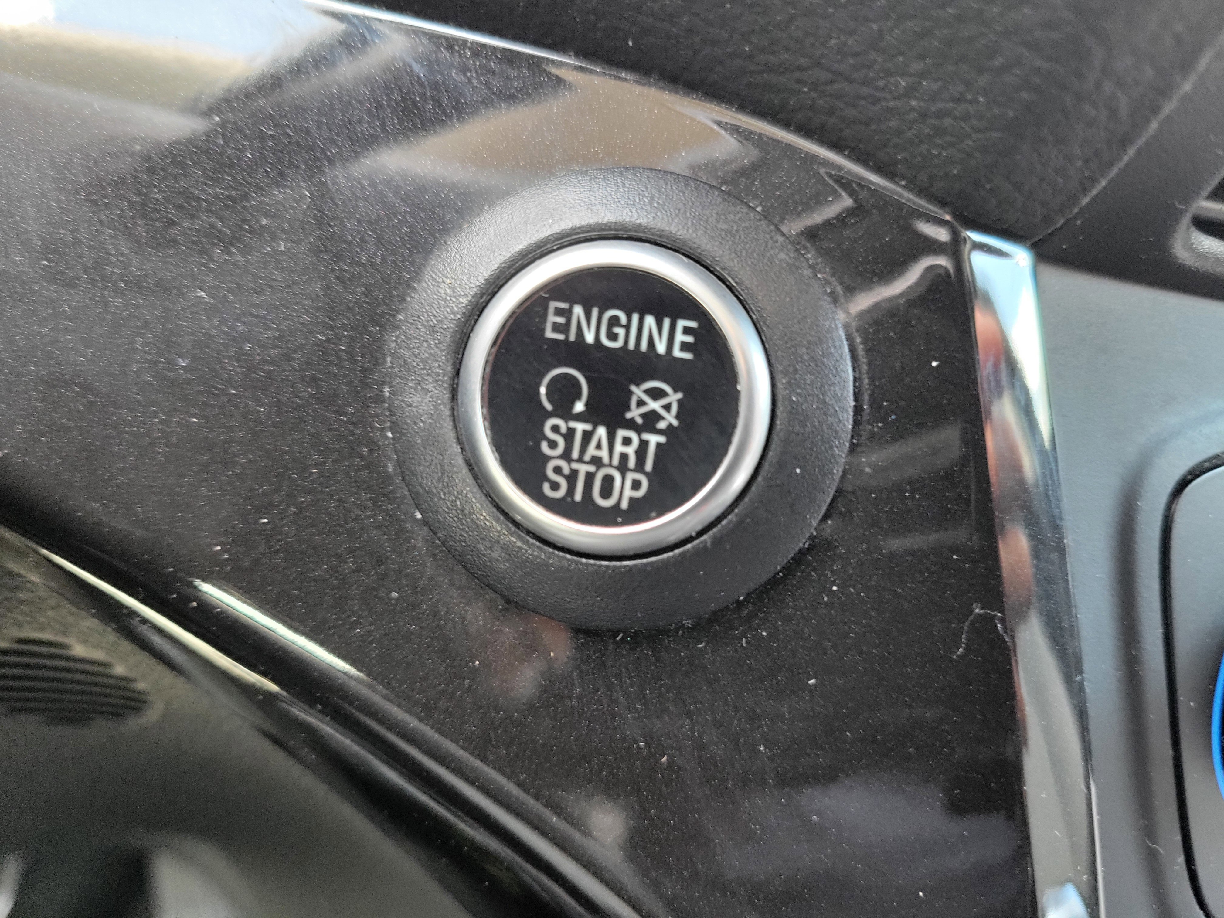 Used 2019 Ford Escape SE FWD image 17