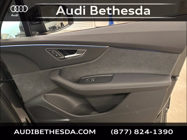 New 2026 Audi SQ7 Premium Plus AWD/4WD image 26