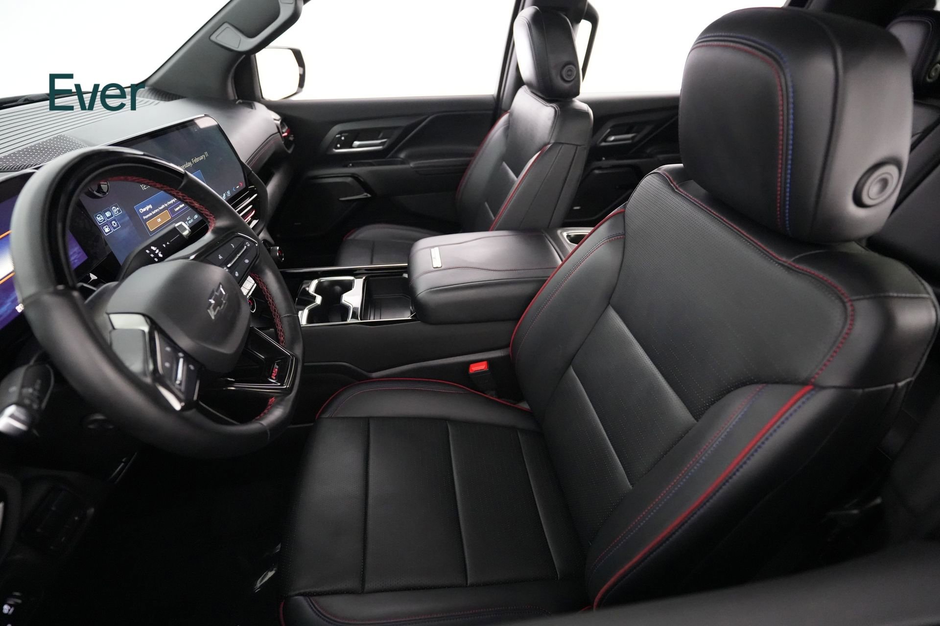 Used 2024 Chevrolet Silverado EV RST image 4