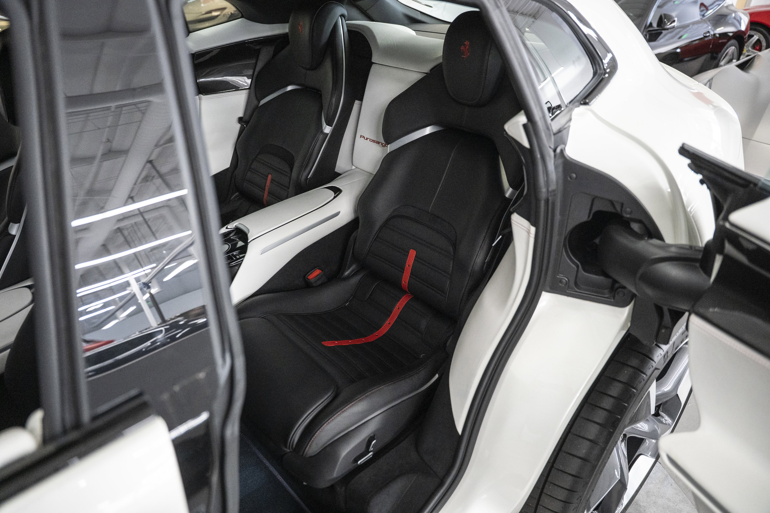 Certified 2024 Ferrari Purosangue AWD image 38