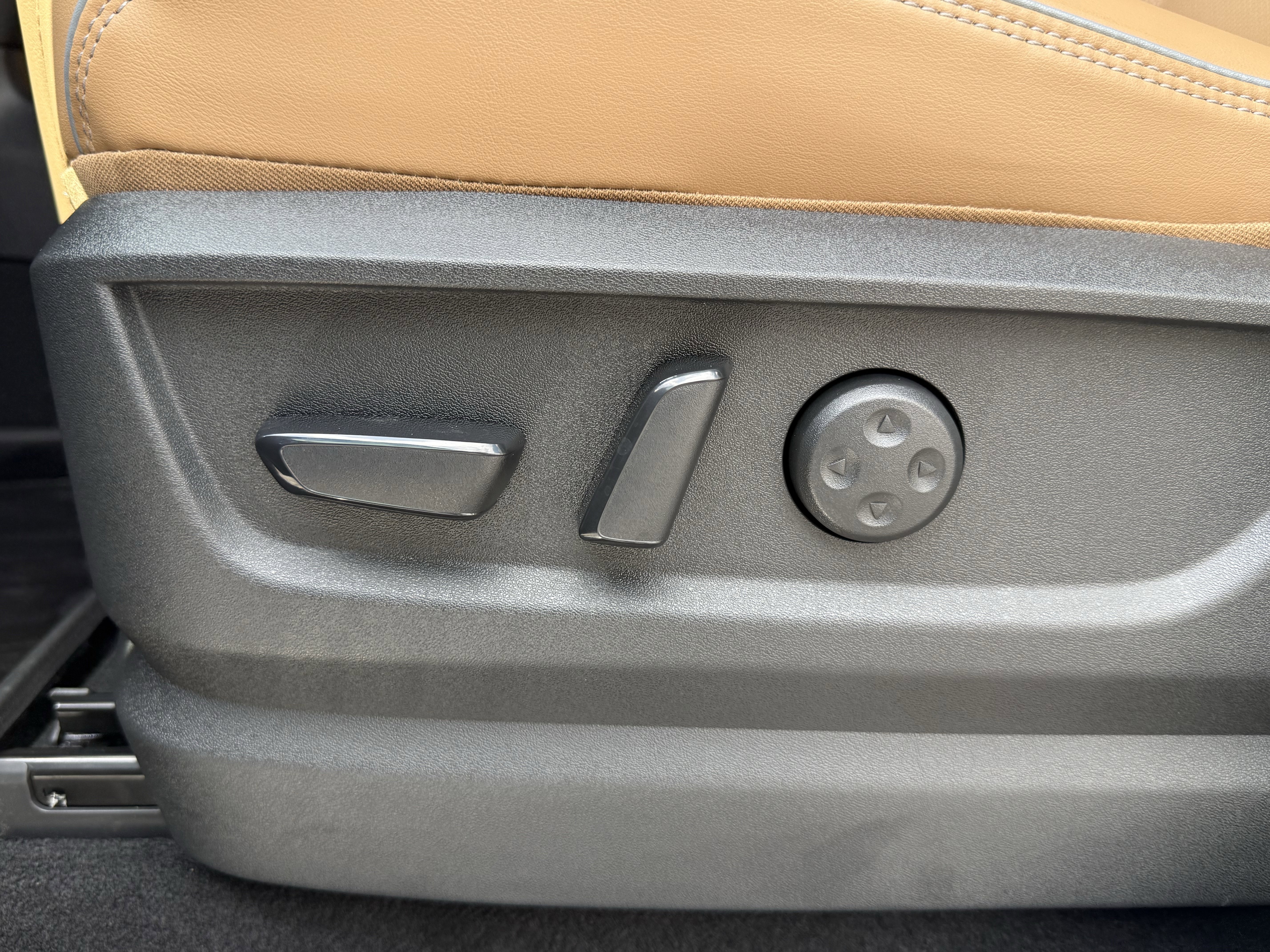 Certified 2026 INFINITI QX80 Luxe w/ Cargo Package image 28