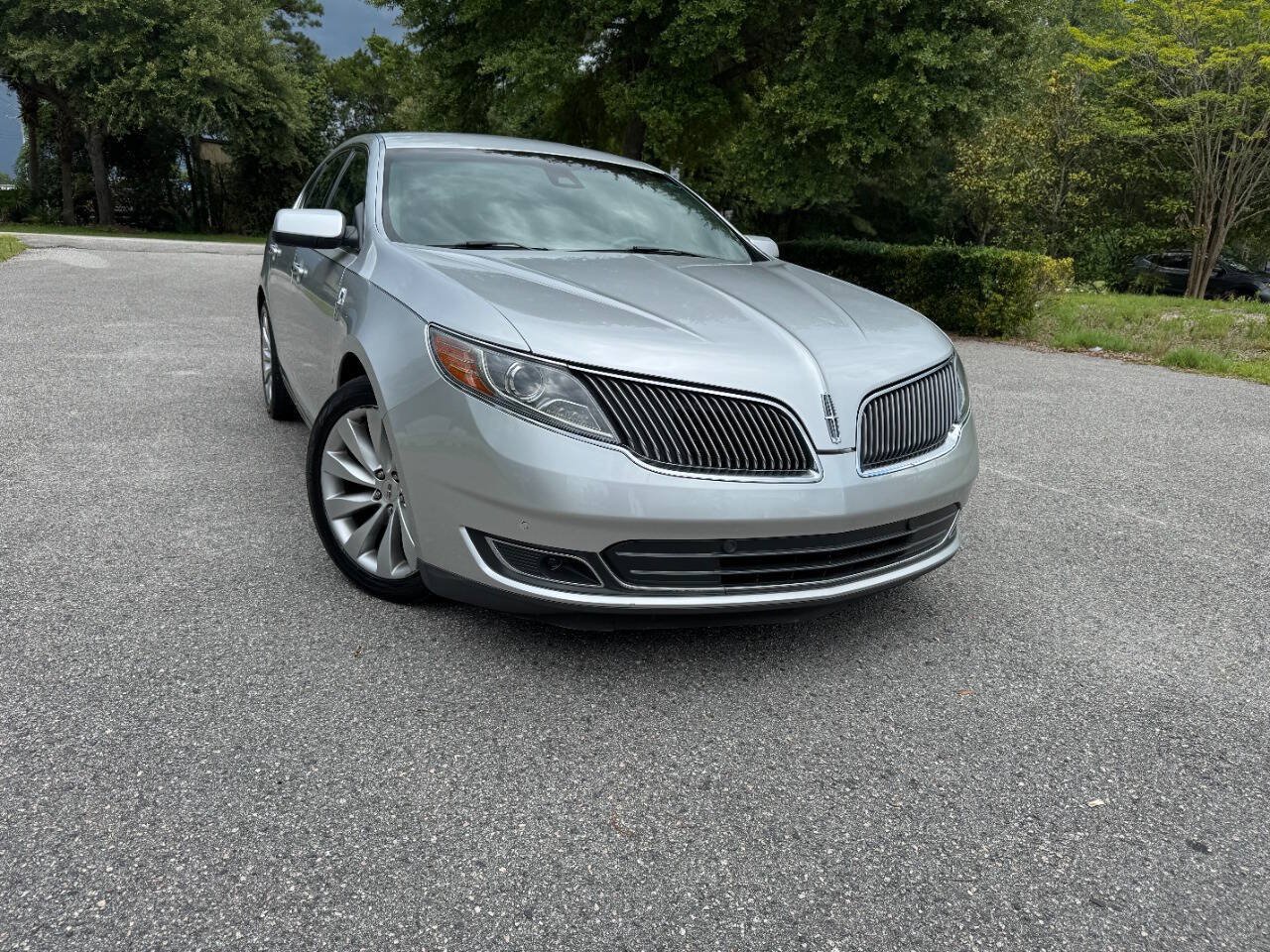 Used 2013 Lincoln MKS FWD image 35