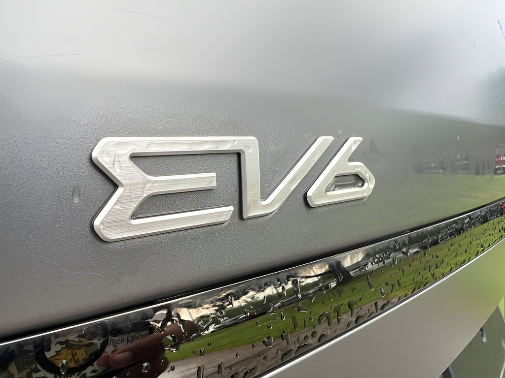 Used 2024 Kia EV6 GT-Line w/ GT-Line White Seat Package AWD/4WD image 33