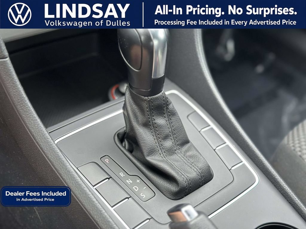 Used 2013 Volkswagen Passat 2.5 S FWD image 18