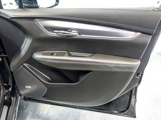 Certified 2024 Cadillac XT6 Luxury w/ LPO, Floor Liner Package AWD/4WD image 34
