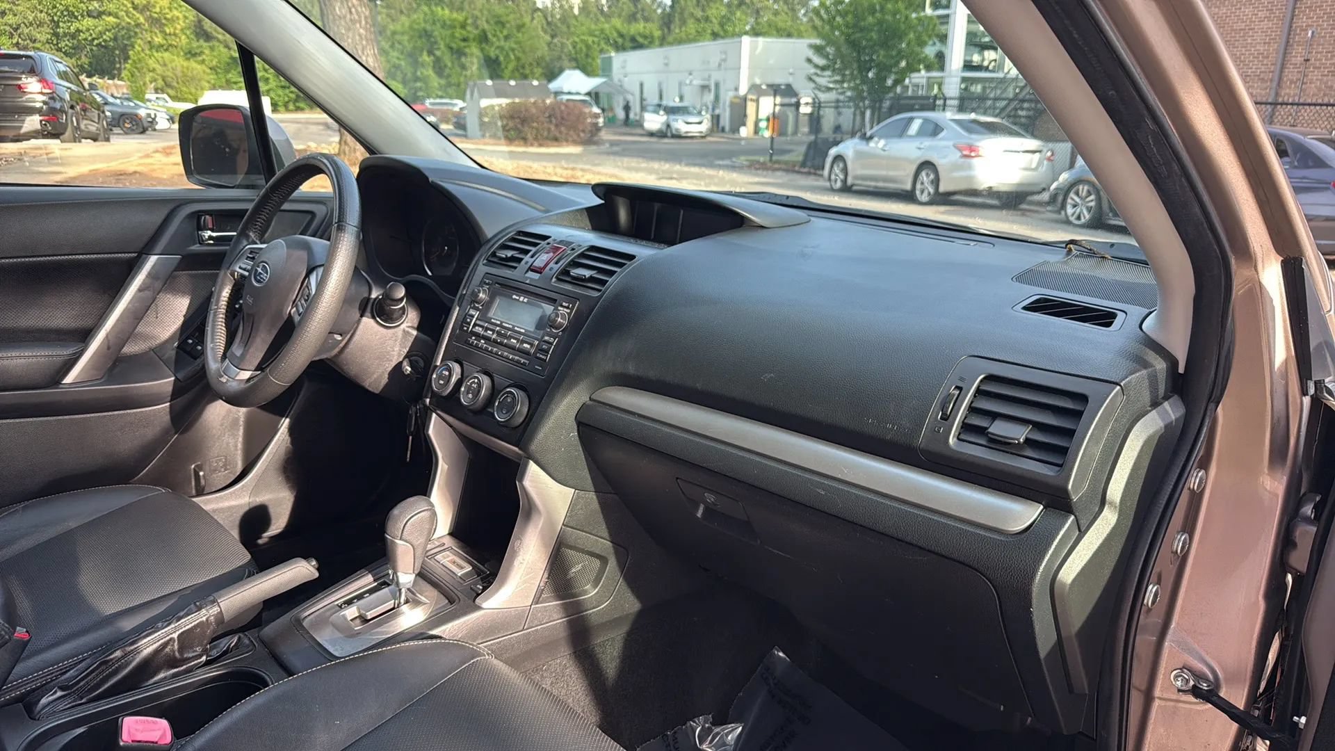 Used 2015 Subaru Forester 2.5i Limited AWD/4WD image 18