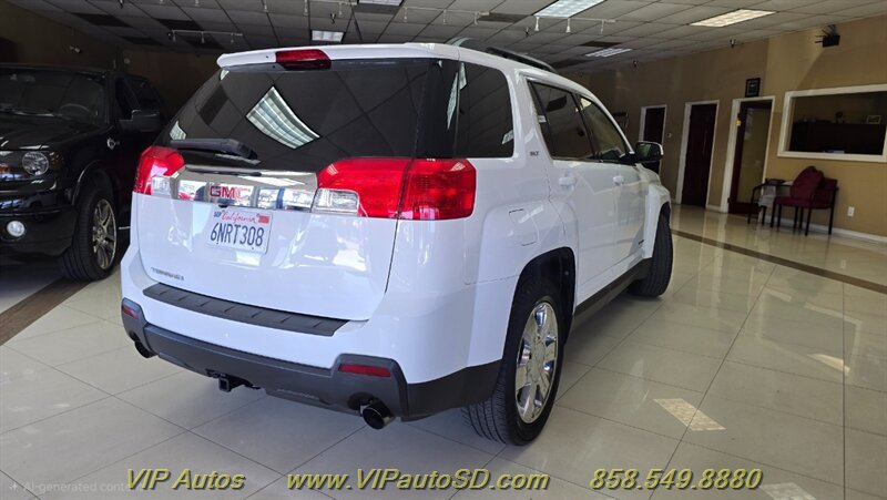 Used 2011 GMC Terrain SLT FWD image 4