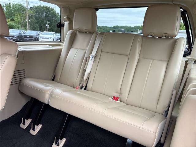 Used 2017 Ford Expedition XLT w/ Equipment Group 202A RWD image 9