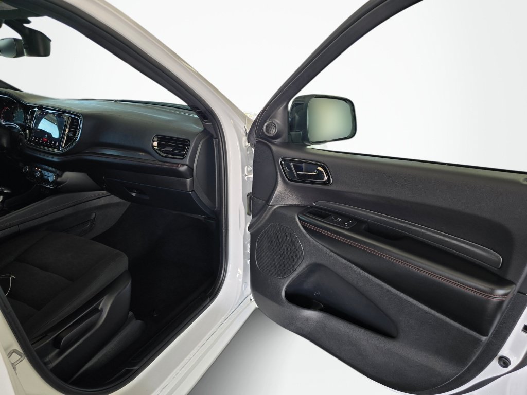 Used 2025 Dodge Durango GT AWD/4WD image 40