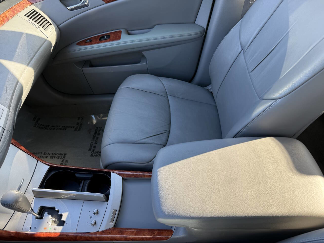 Used 2005 Toyota Avalon XLS image 20