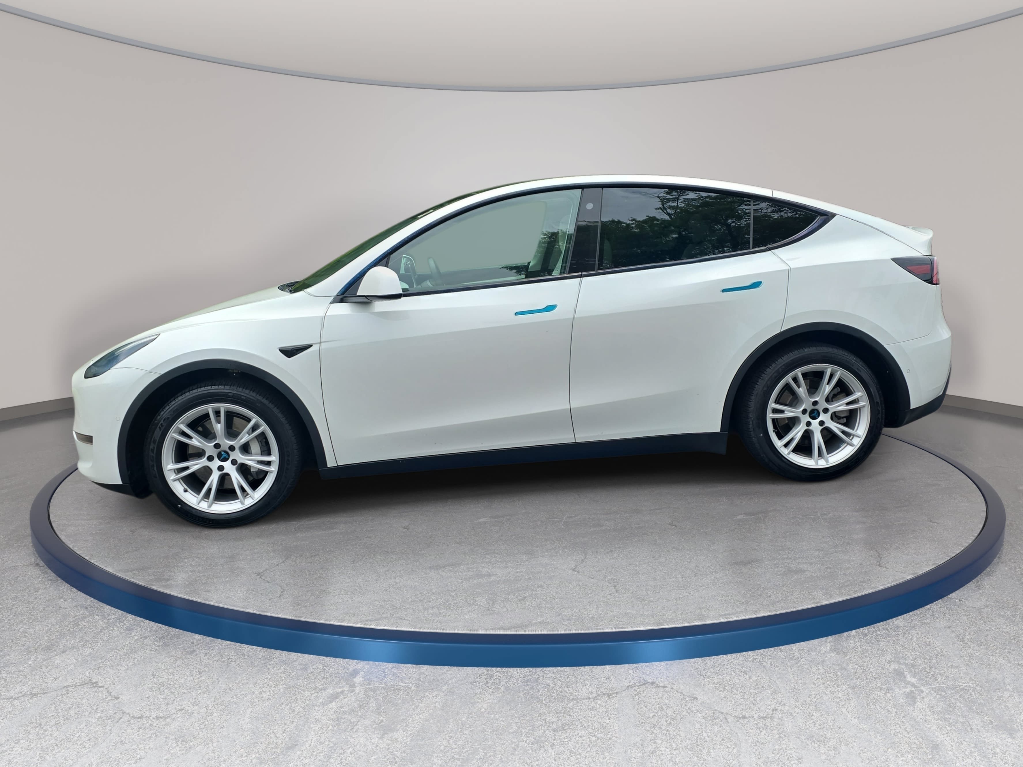 Used 2021 Tesla Model Y Long Range AWD/4WD image 8