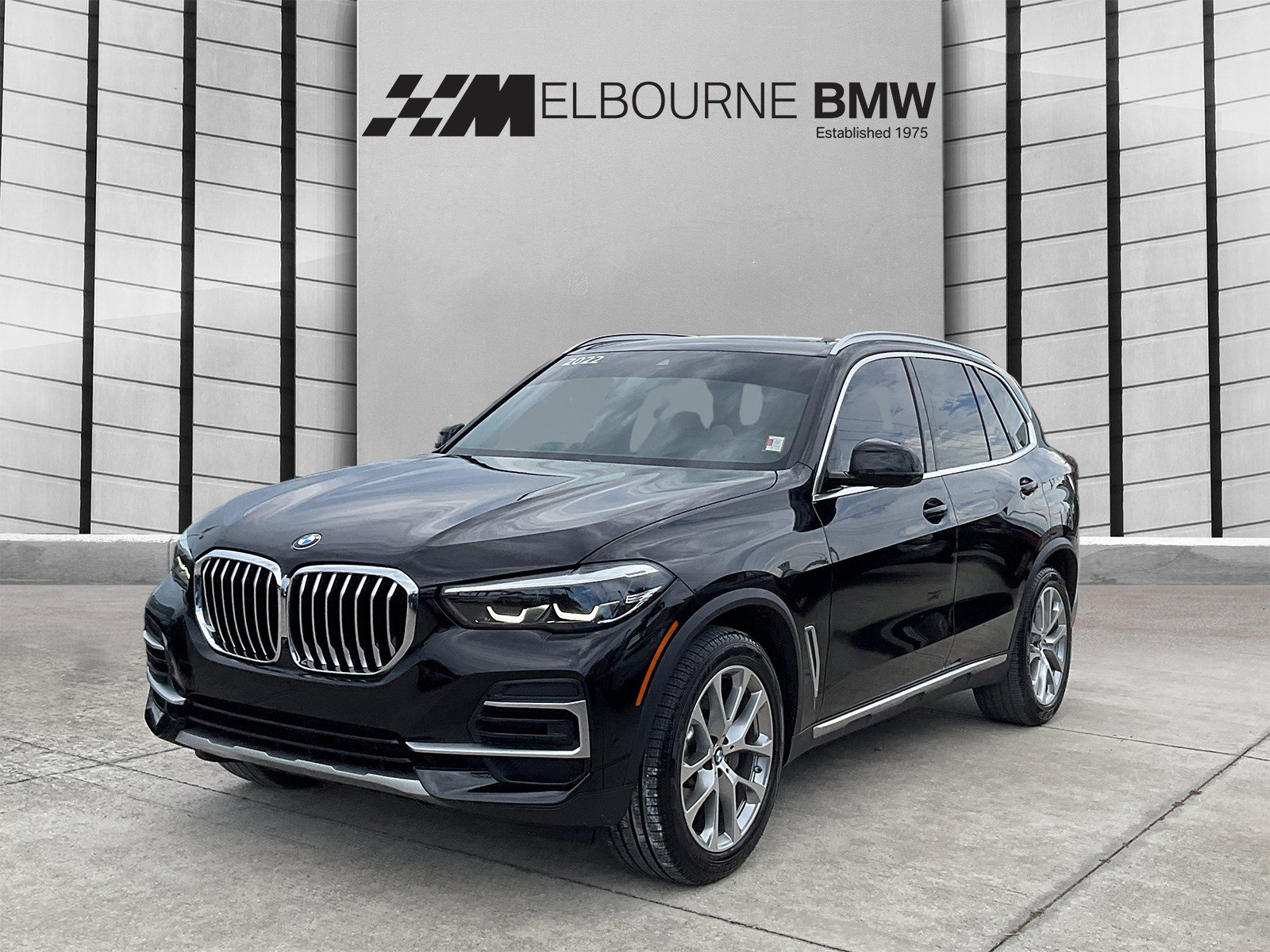 Used 2022 BMW X5 sDrive40i w/ Premium Package RWD image 3