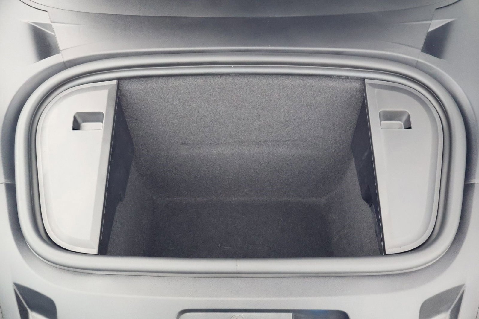 Certified 2024 Porsche Taycan GTS image 25