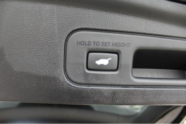 Used 2025 Acura MDX w/ Advance Package AWD/4WD image 31