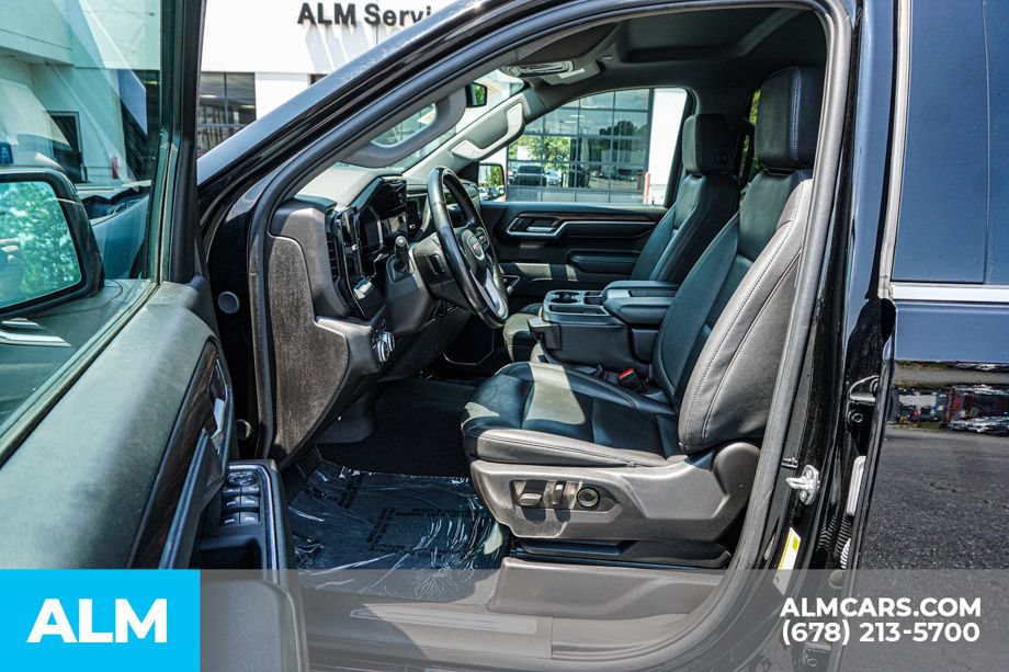 Used 2025 GMC Sierra 1500 SLT AWD/4WD image 18