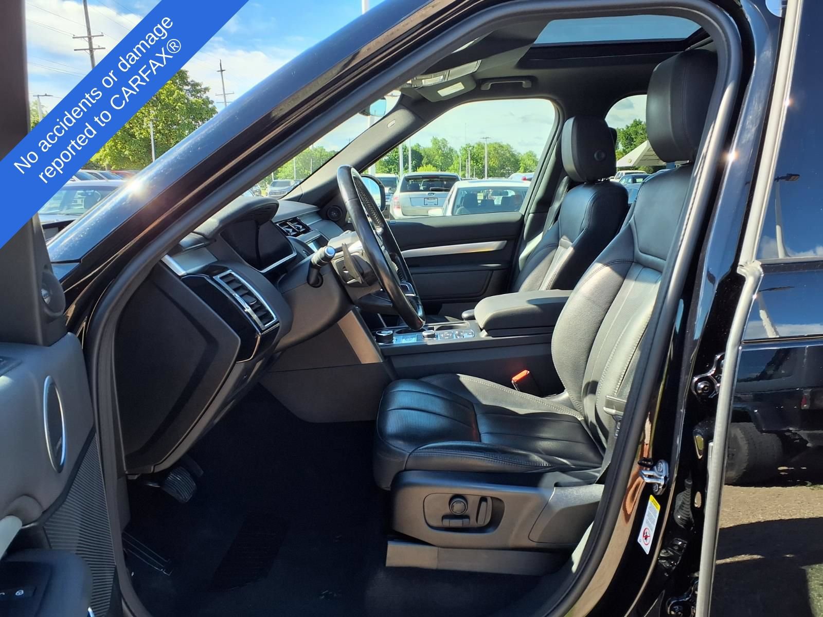 Used 2020 Land Rover Discovery Landmark AWD/4WD image 18