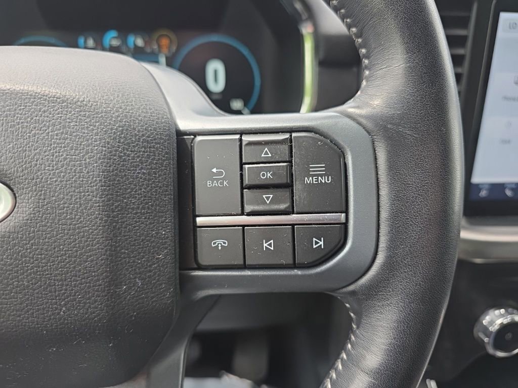 Used 2023 Ford F150 Lariat w/ Trailer Tow Package image 24