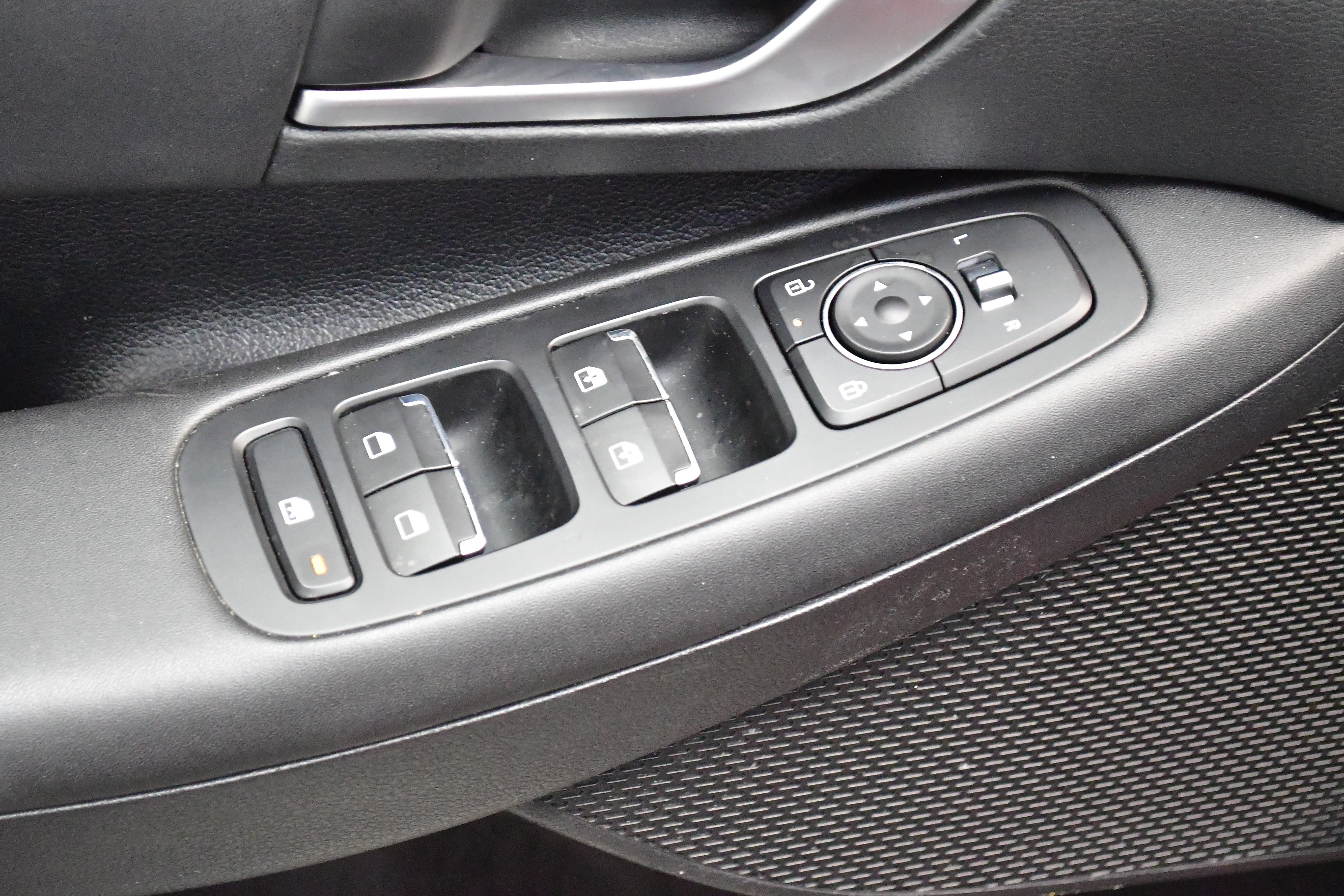 Used 2025 Hyundai Sonata SEL FWD image 15