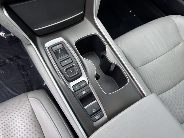 Used 2019 Honda Accord Touring image 29
