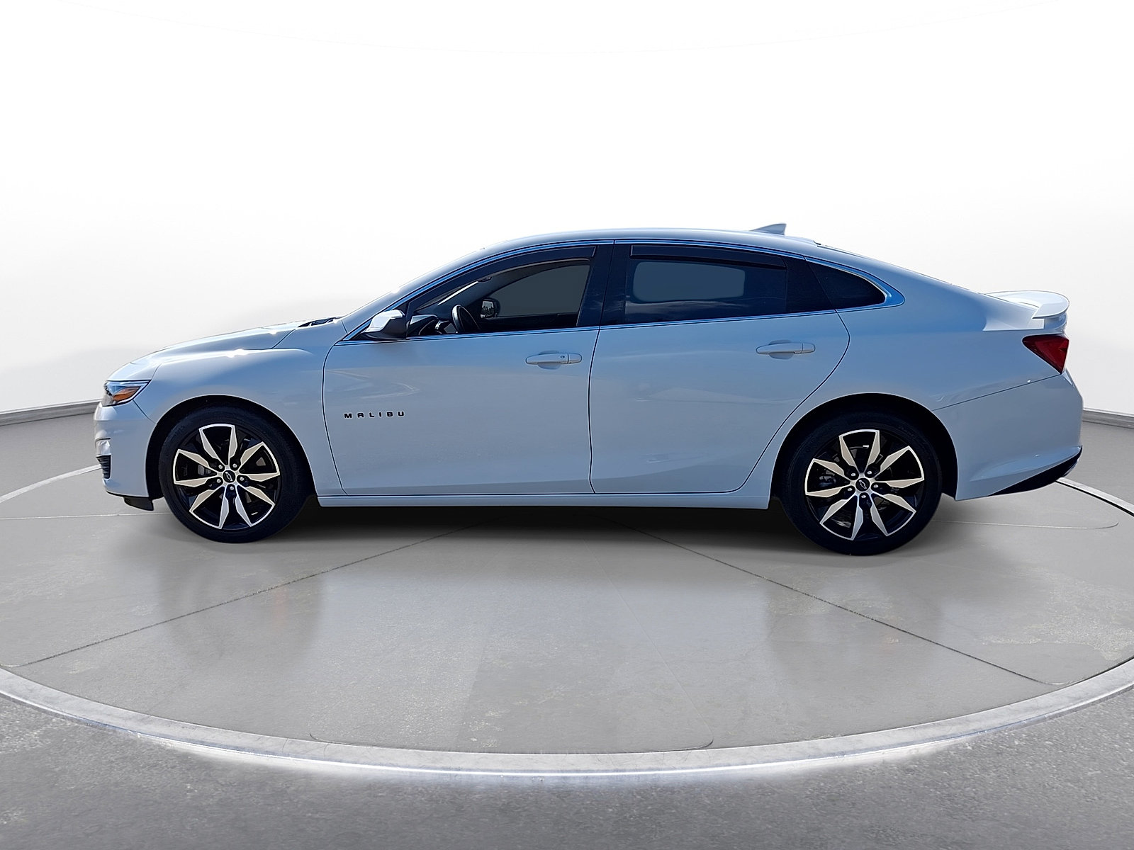 Used 2024 Chevrolet Malibu RS FWD image 5
