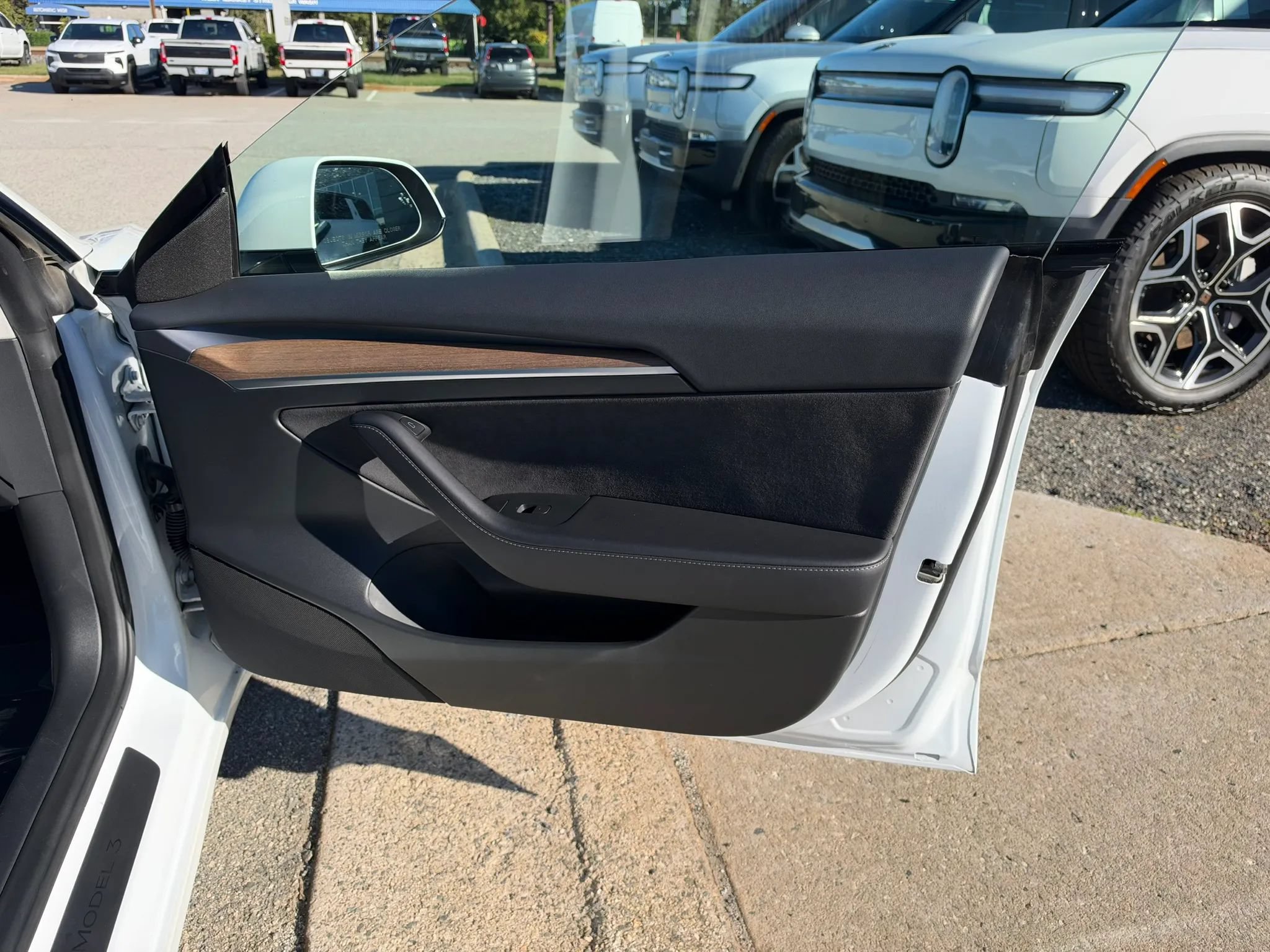 Used 2023 Tesla Model 3 Long Range AWD/4WD image 17