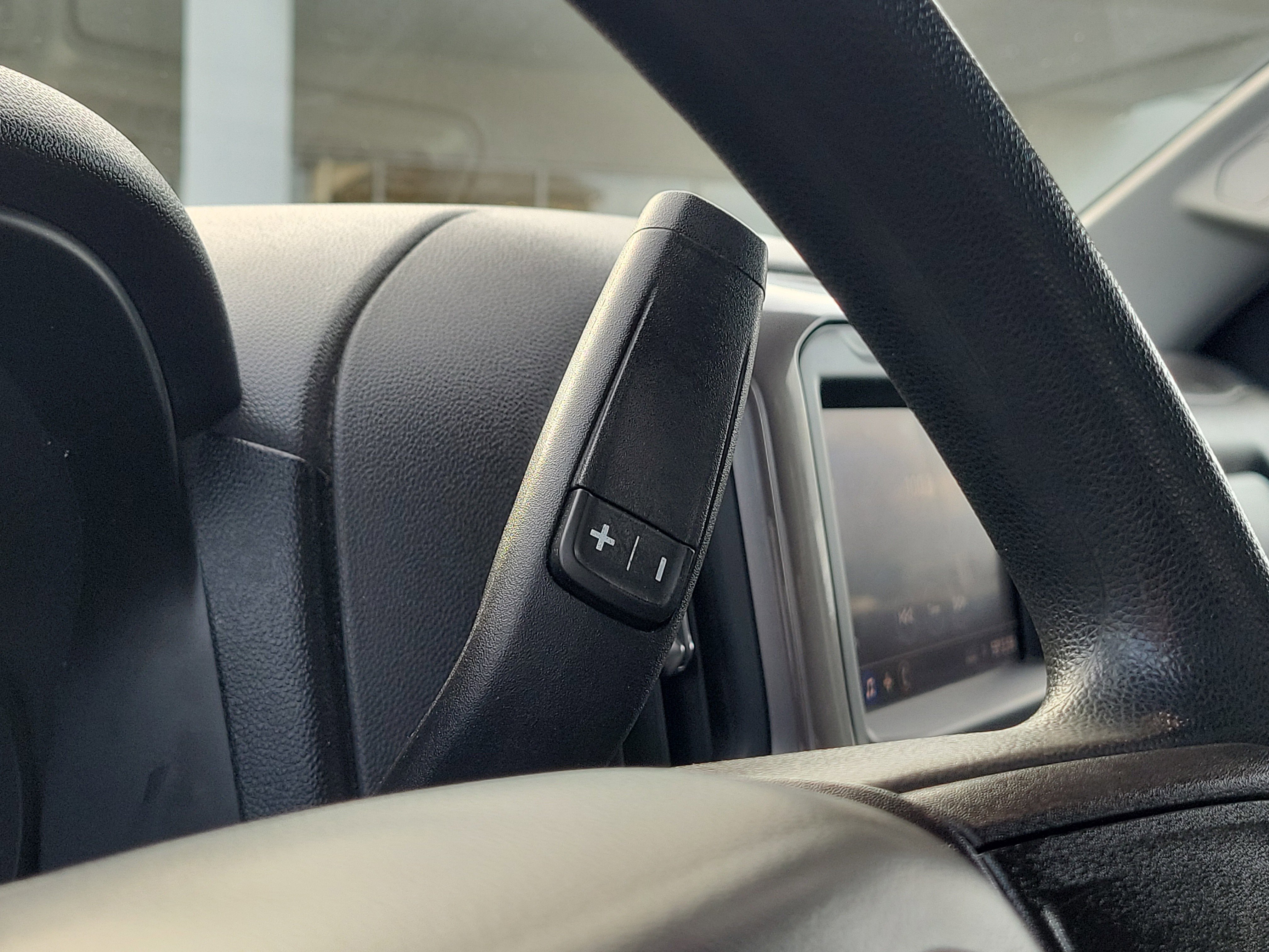 Used 2020 GMC Sierra 1500 4x4 Crew Cab w/ Sierra Value Package image 22