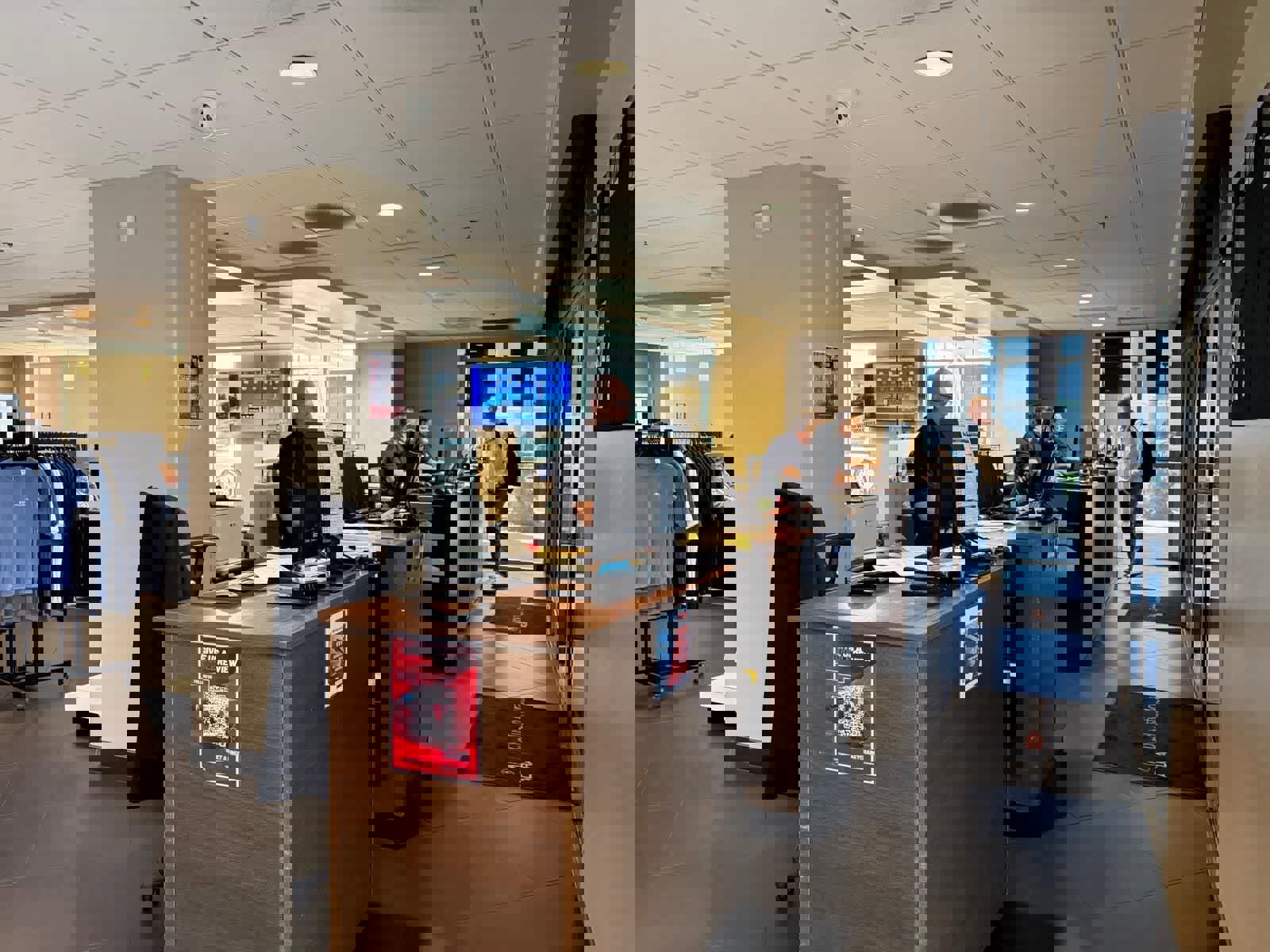 Used 2020 Lexus RX 450h AWD w/ Premium Package image 27