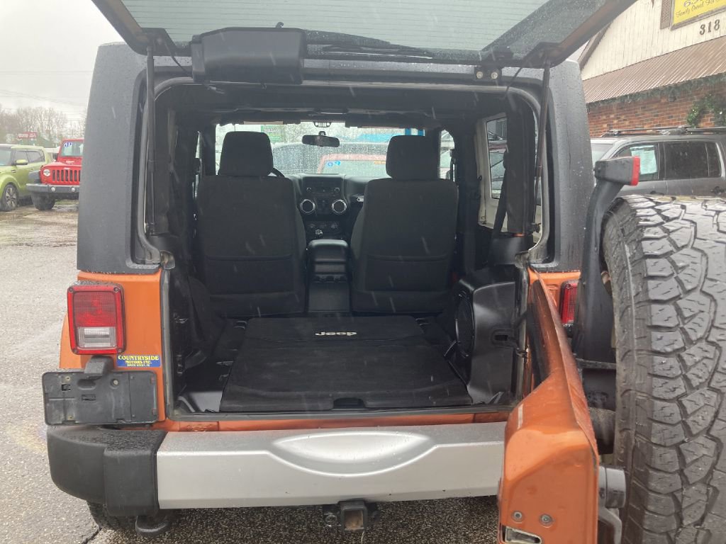 Used 2011 Jeep Wrangler Sahara w/ Dual Top Group image 5