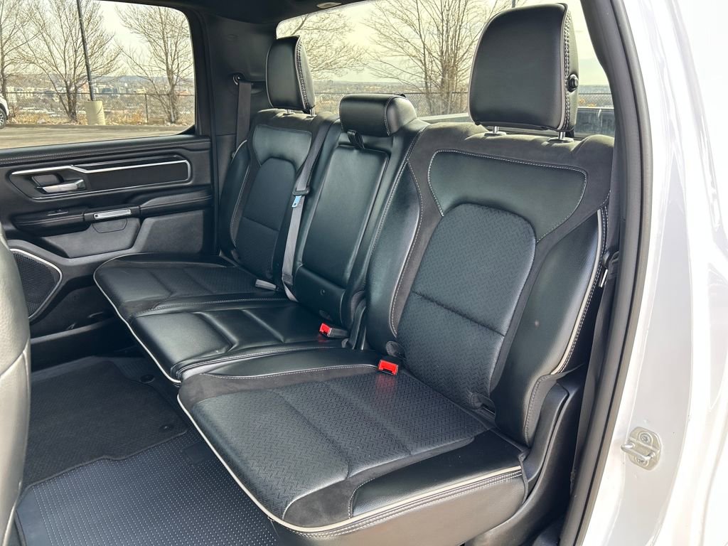 Used 2024 RAM 1500 Laramie image 19