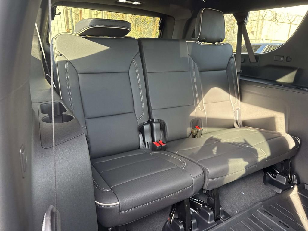 New 2026 Chevrolet Suburban Premier w/ Sun And Tow Package RWD image 9