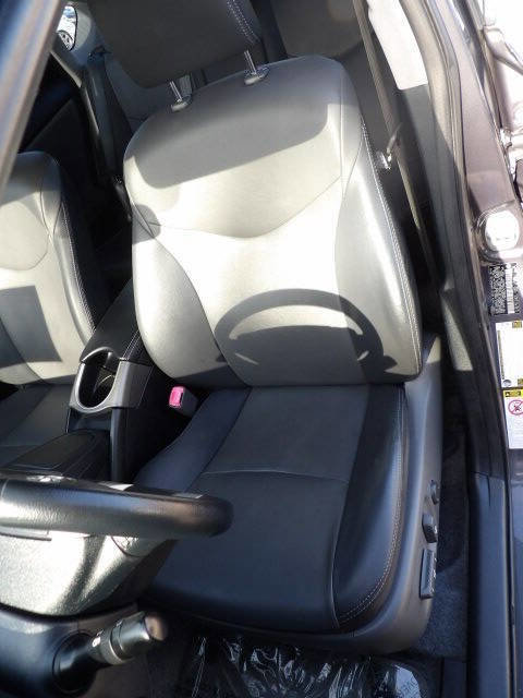 Used 2012 Toyota Prius Five w/ Advanced Technology Pkg image 18