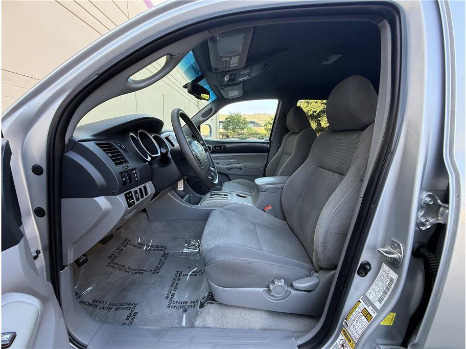 Used 2011 Toyota Tacoma PreRunner w/ TRD Sport Pkg w/JBL Audio RWD image 6