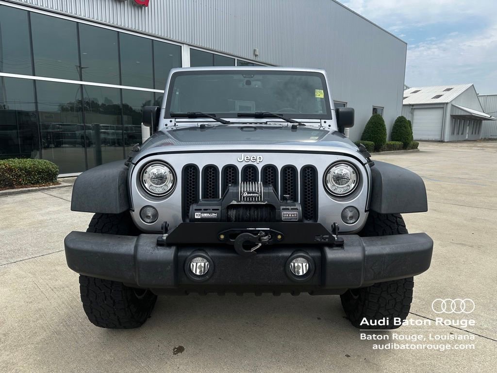 Used 2018 Jeep Wrangler Unlimited Rubicon w/ Connectivity Group AWD/4WD image 2