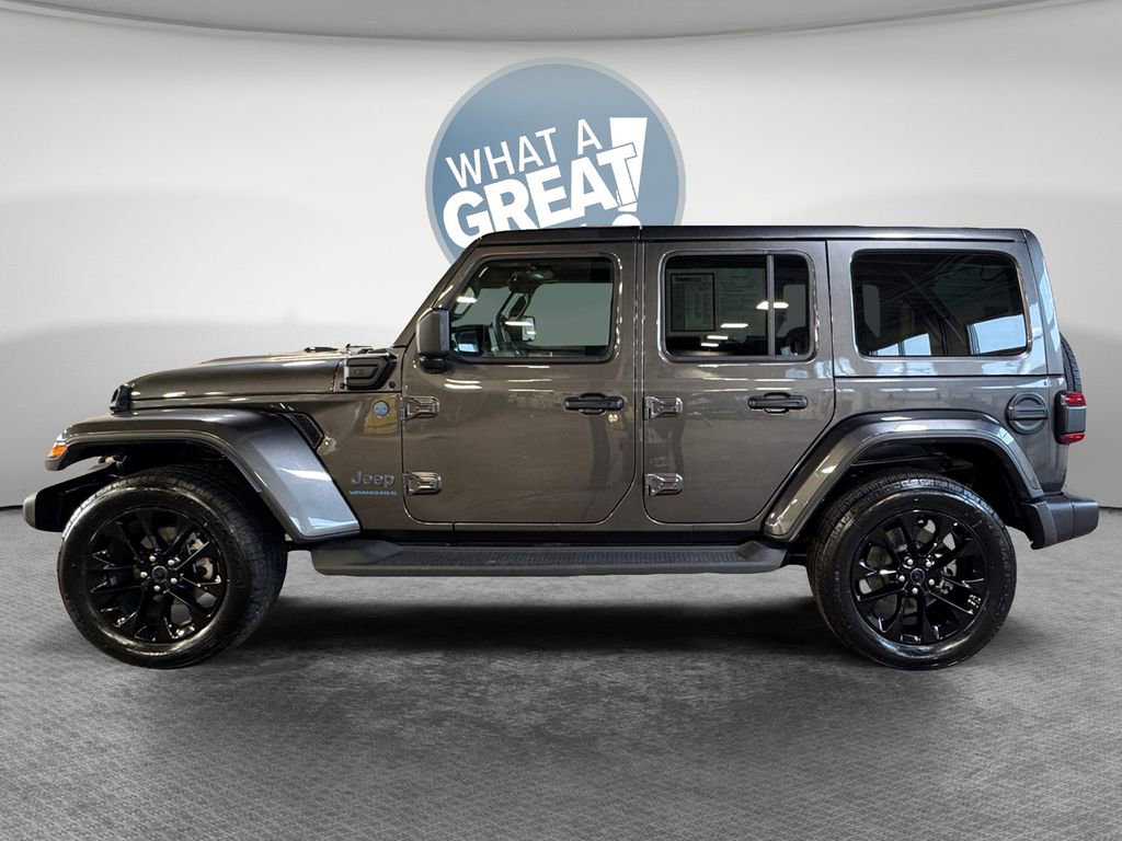 Used 2025 Jeep Wrangler Unlimited Sahara image 7