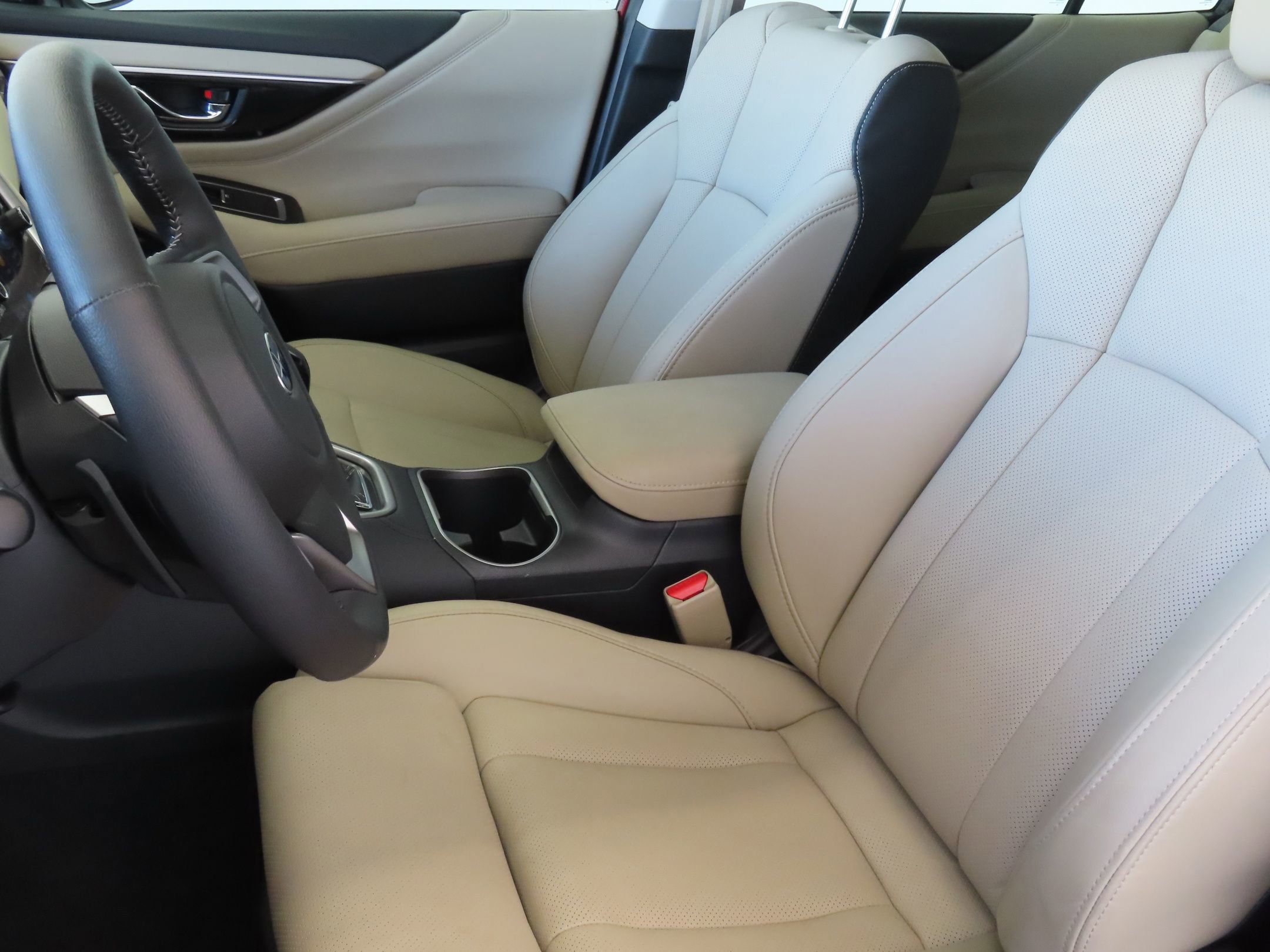 Certified 2025 Subaru Legacy Limited image 13