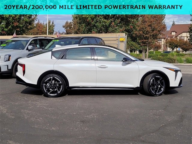 New 2025 Kia K4 GT-Line image 3