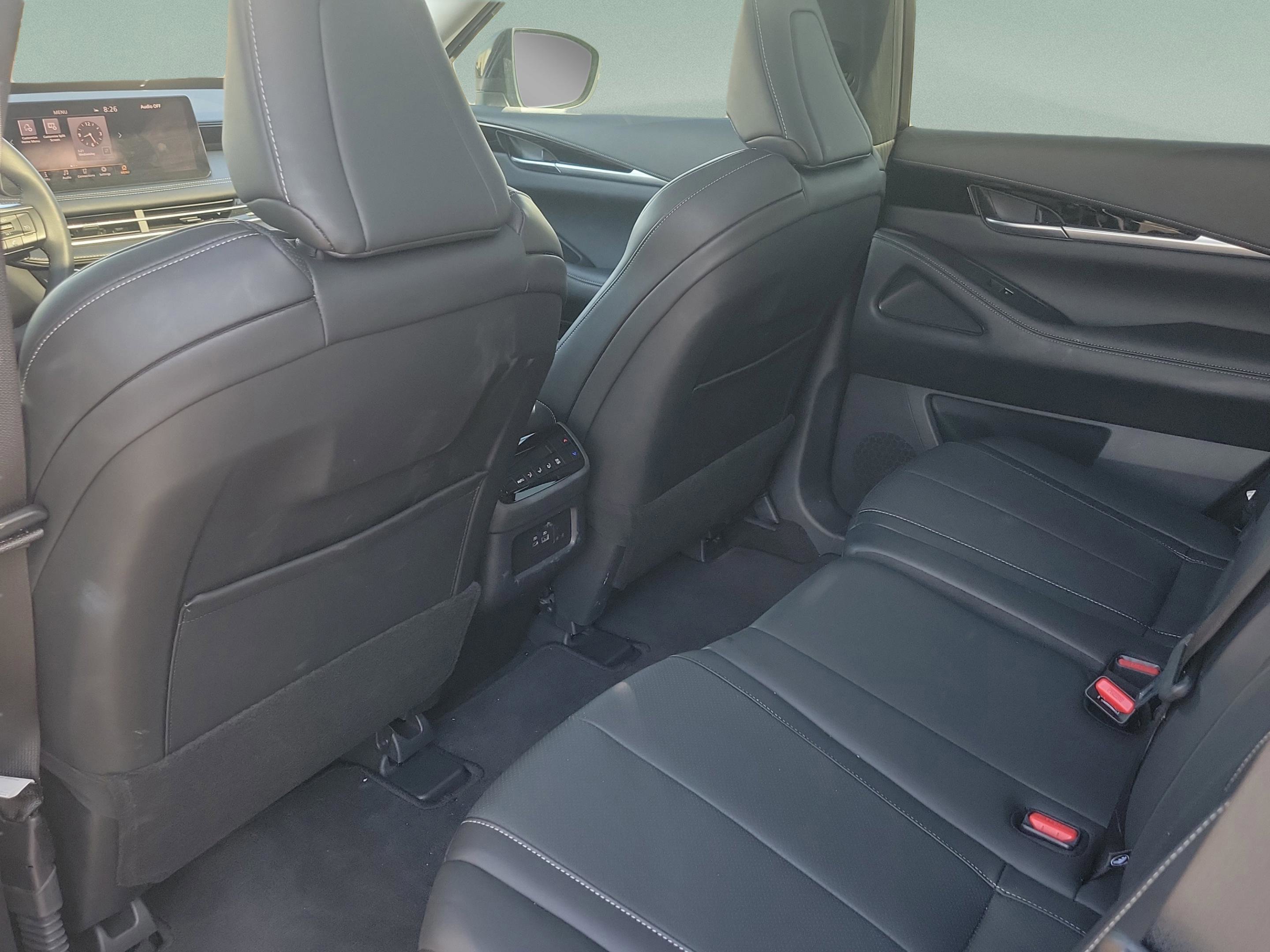 Certified 2025 INFINITI QX60 Pure image 31