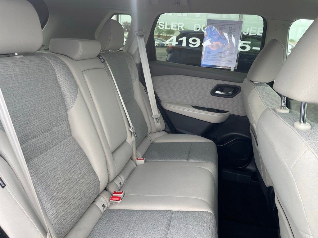 Used 2022 Nissan Rogue SV AWD/4WD image 20
