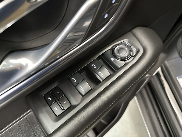 Used 2024 Chevrolet Tahoe LT AWD/4WD image 19