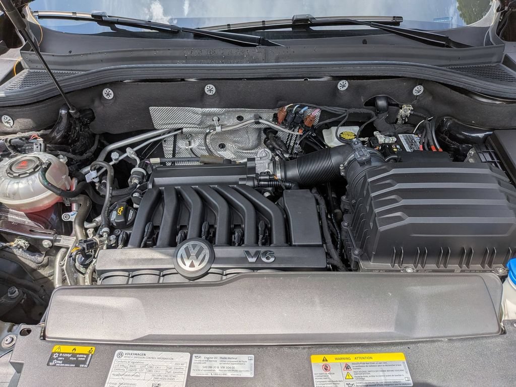 Used 2023 Volkswagen Atlas SEL R-Line AWD/4WD image 34