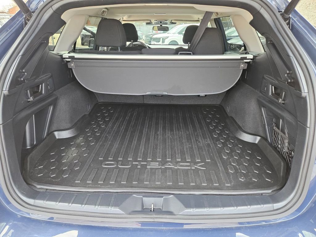 Used 2025 Subaru Outback Premium image 24