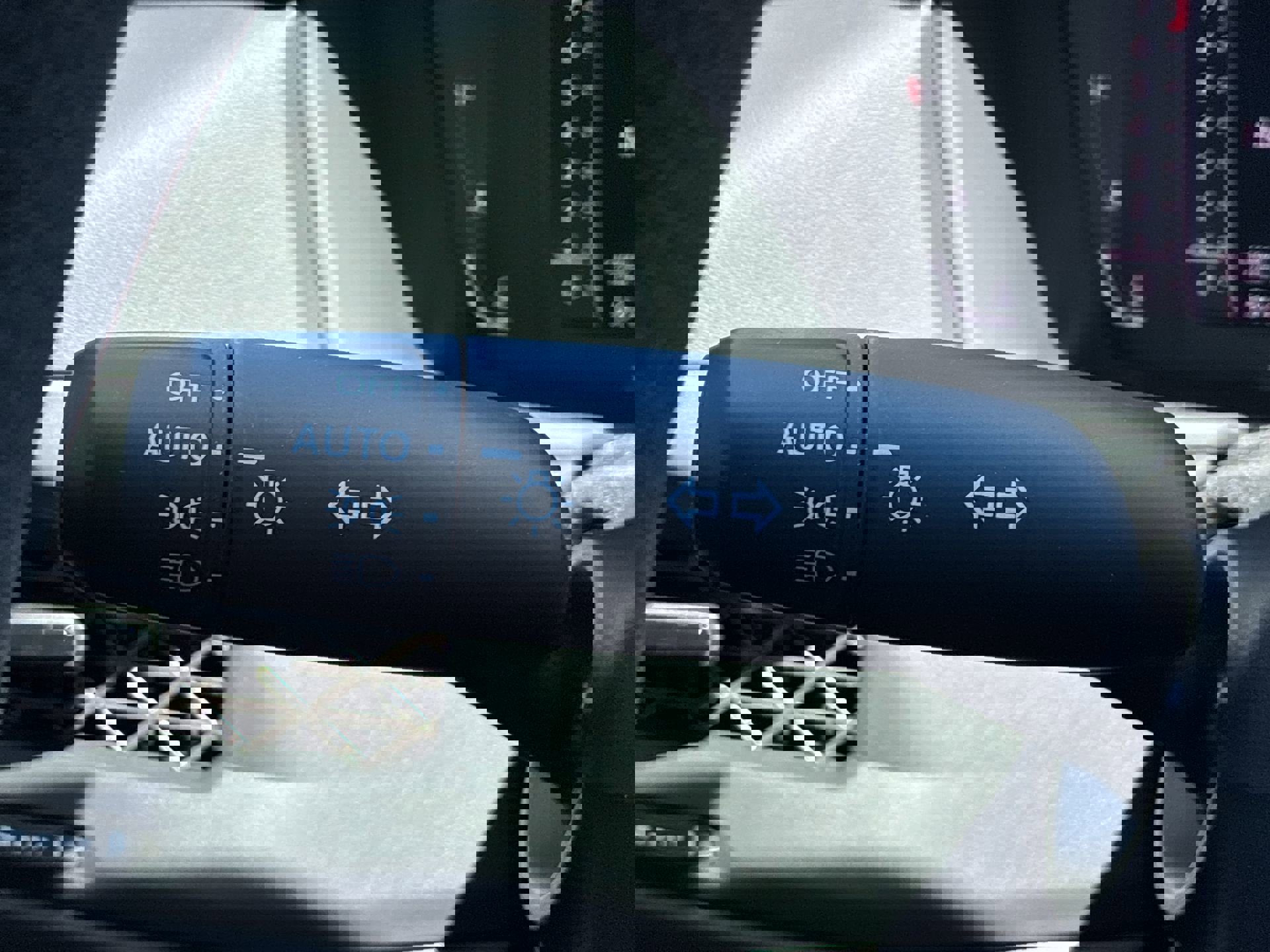 Certified 2025 Honda Accord LX image 27