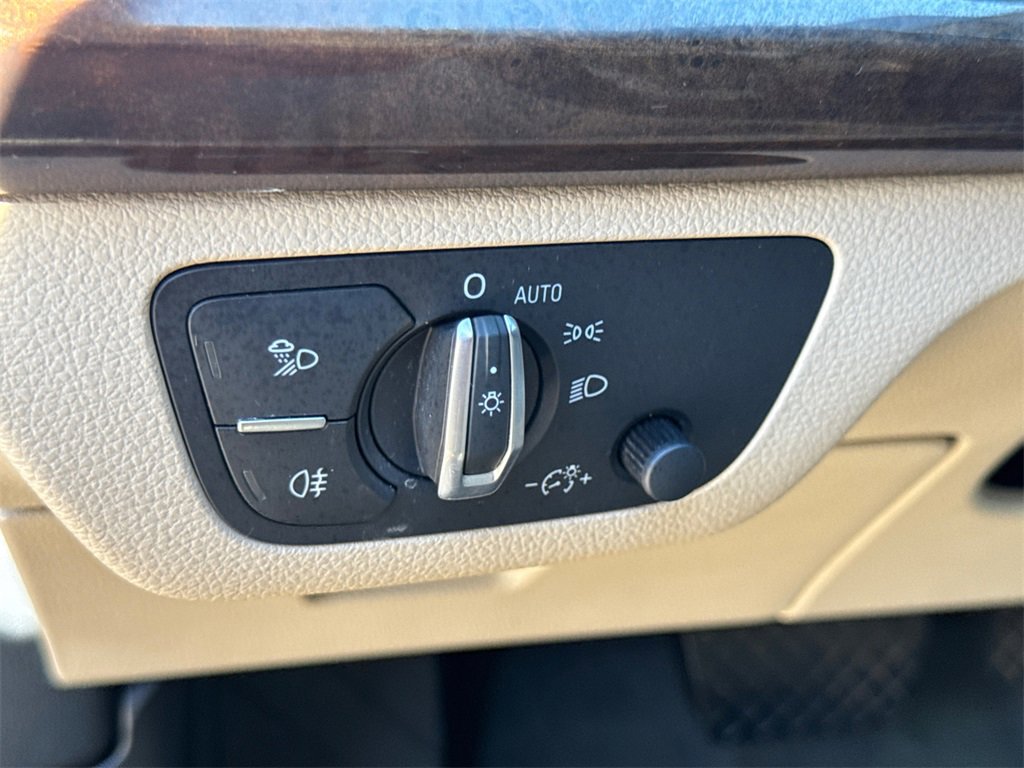 Used 2019 Audi Q5 2.0T Premium Plus w/ Premium Plus Package image 29