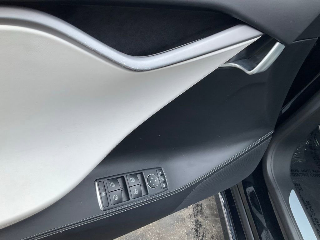 Used 2018 Tesla Model S 75D AWD/4WD image 23